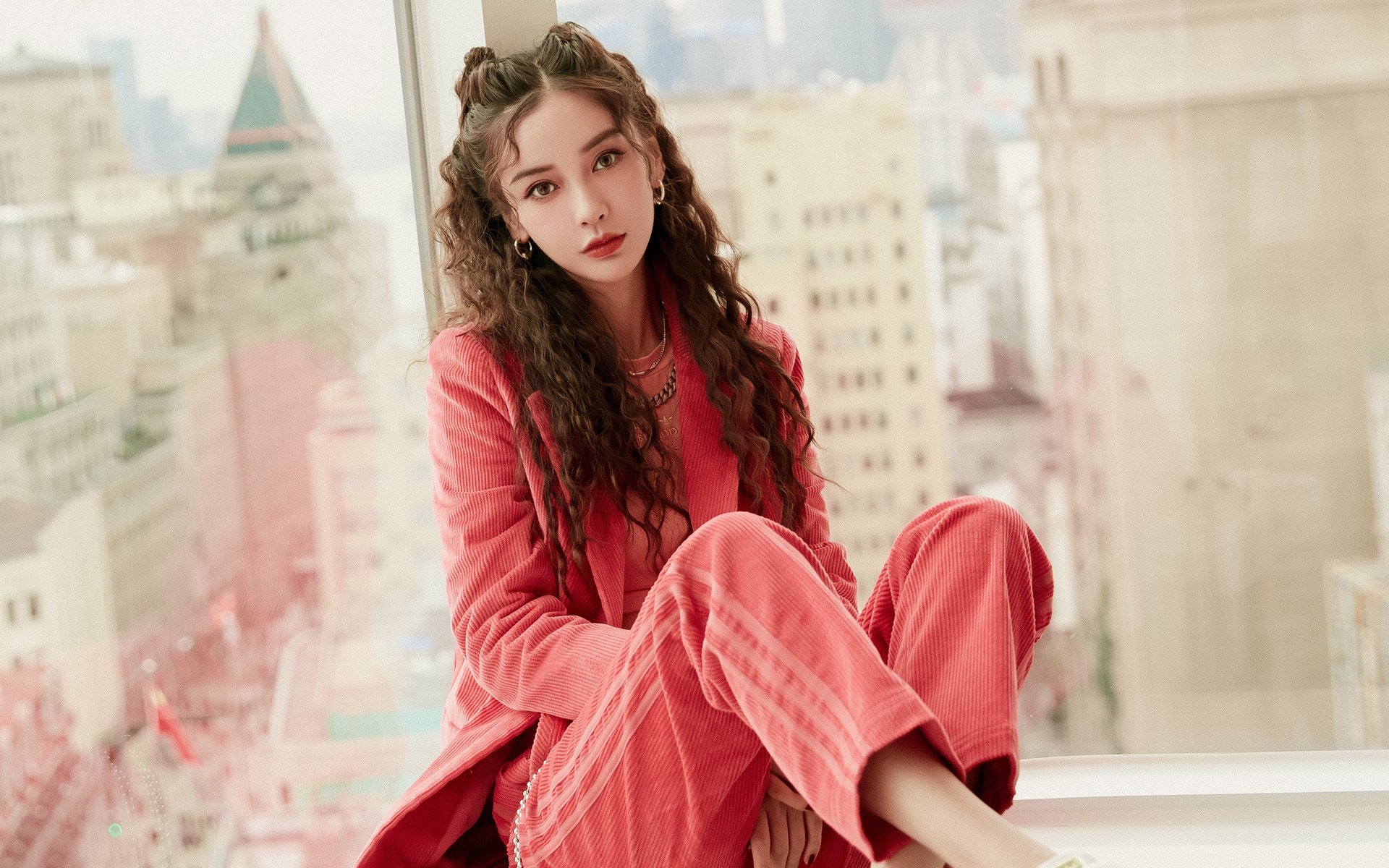 kaiyun 开云体育-“德甲争冠进入关键期，豪门战斗不断”，德甲榜首大战